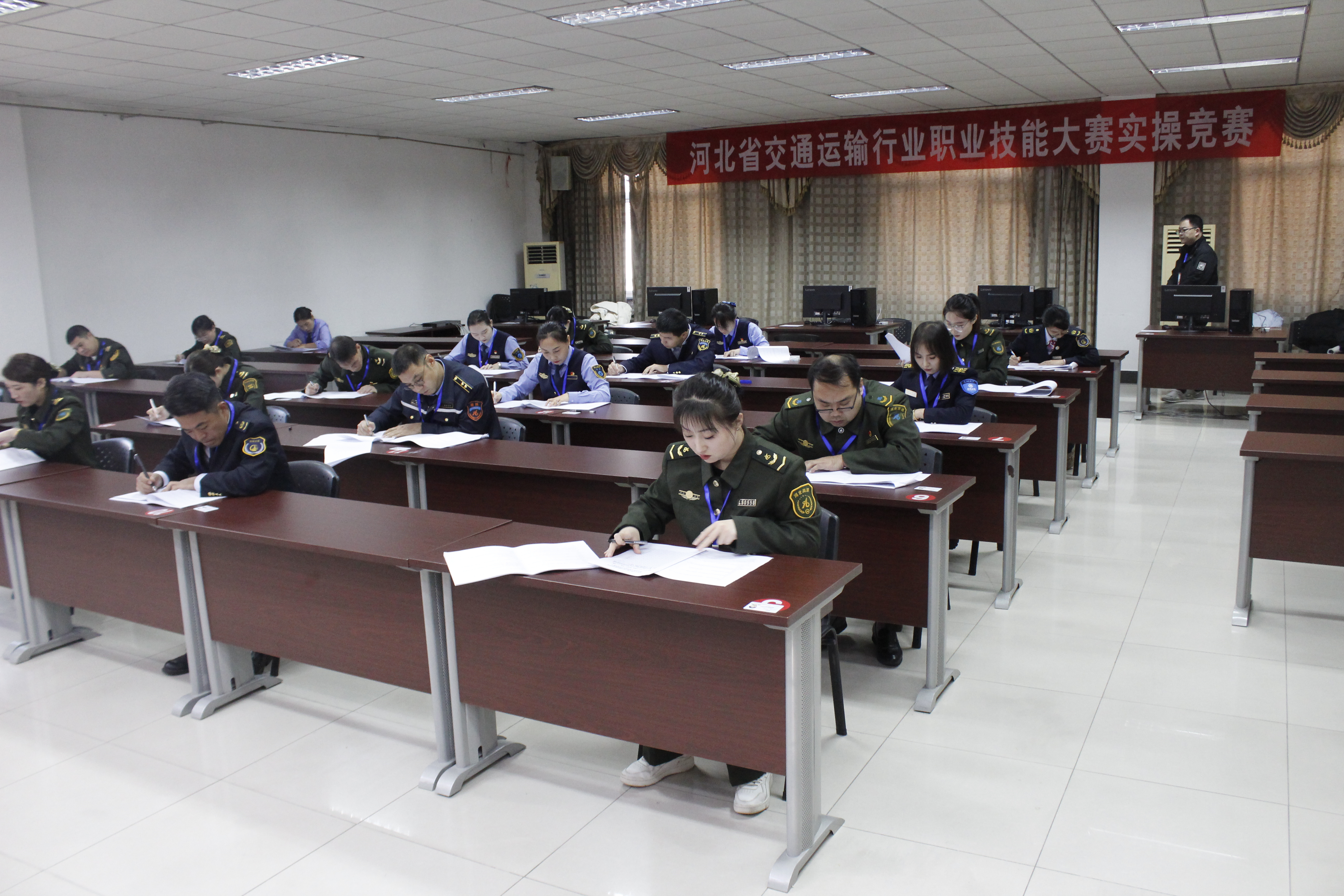 C:\Users\Administrator\Desktop\省職業(yè)技能大賽\_MG_4947.JPG C:\Users\Administrator\Desktop\省職業(yè)技能大賽\_MG_4947.JPG